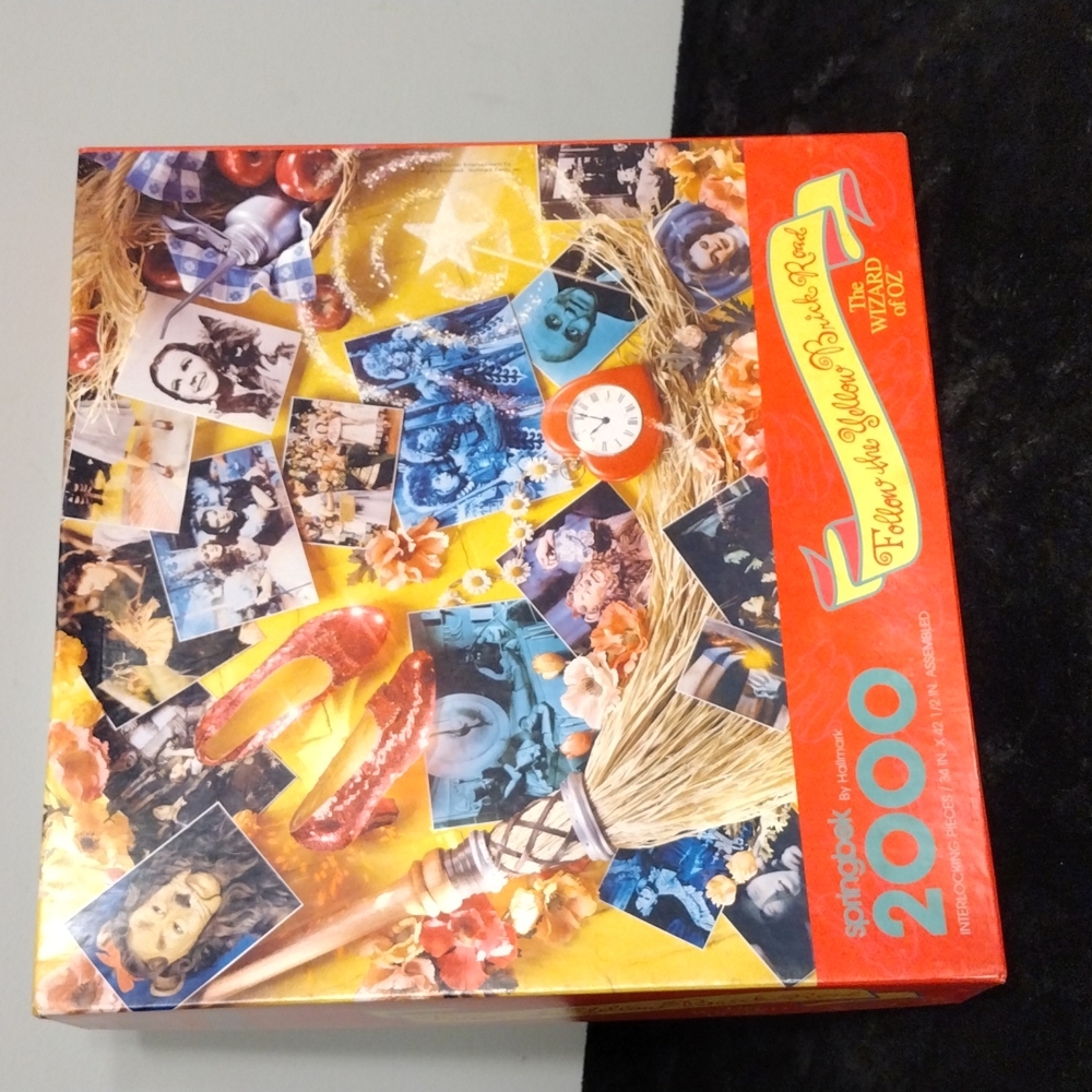 Vintage the wizard of Oz 2000 pcs puzzle